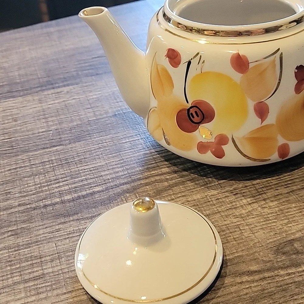 Russian Floral Teapot with 24k Gold Accents/ EUC